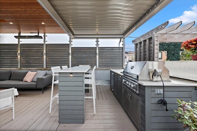 Building Photo - 1823 W Race Ave