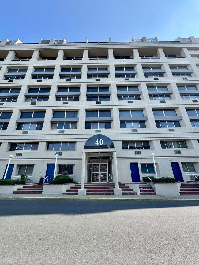 Building Photo - 40 Fayette St