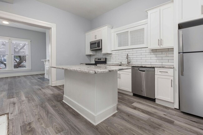 Building Photo - 1504 E Breckinridge St