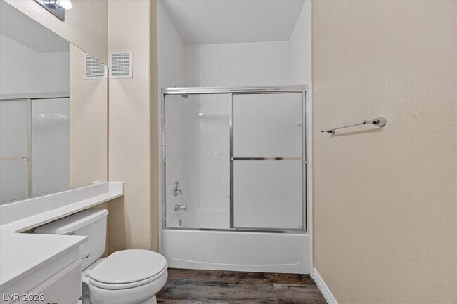 Building Photo - 9901 Trailwood Dr