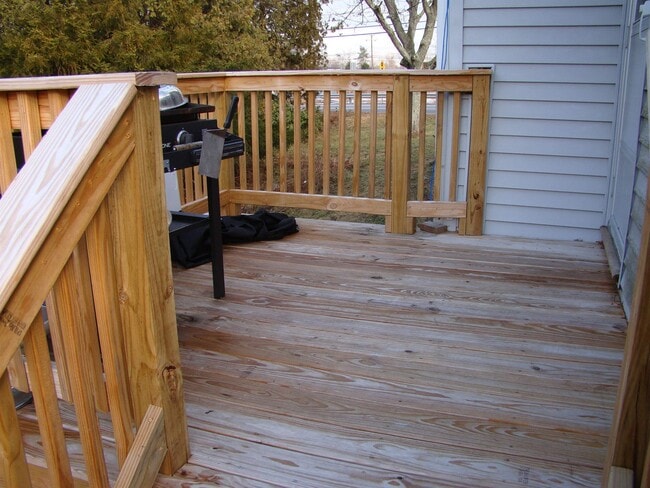 Building Photo - 13 Back River Rd