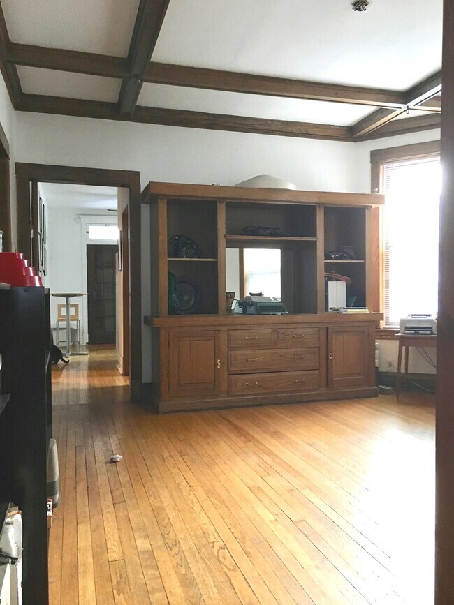 Building Photo - 1837 N Humboldt Blvd