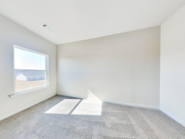 Building Photo - 1021 Claas Wy