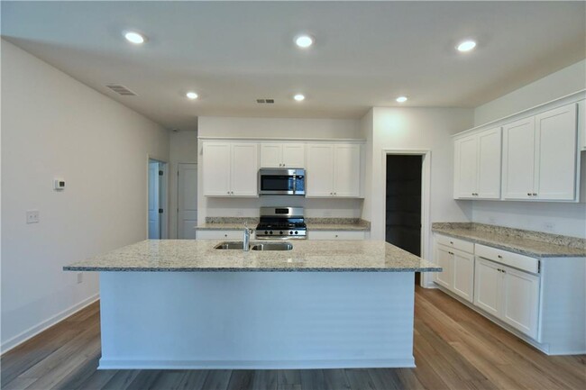 Building Photo - 1588 Hay Patch Ln