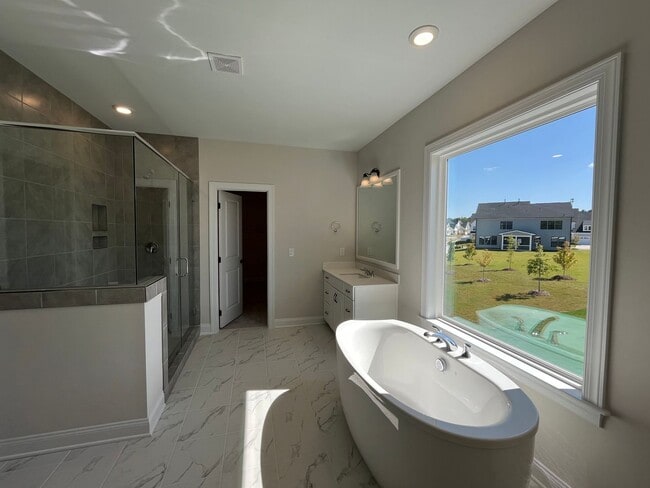 Building Photo - Stunning 5BD, 4.5BA Knightdale Home with Spacious Open Interior, Bonus Loft, and Modern Upgrades ...