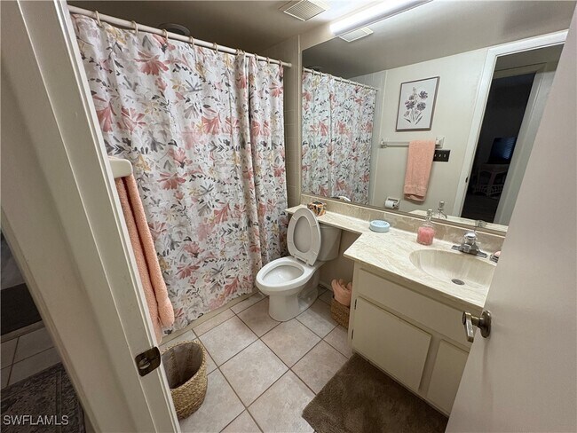 Building Photo - 5665 Trailwinds Dr
