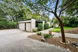 Building Photo - 3 BR 2 BA La Canada Flintridge 3 car garage