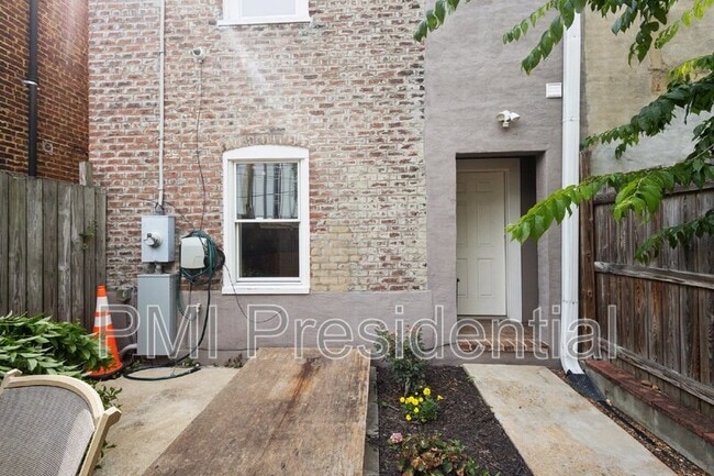 Building Photo - 507 N 1st St