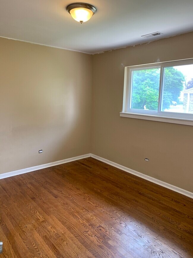 Building Photo - 4118 Wesley Terrace