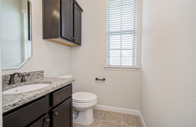 Building Photo - 28666 Pleasant Forest Dr