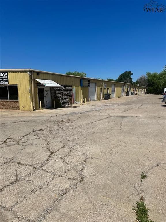 Building Photo - 4006 Call Field Rd