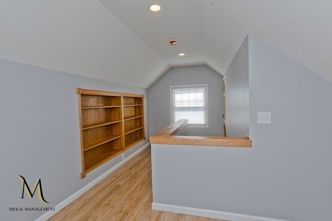 Building Photo - 3 Bedroom Single Family Home in East Forest Park Springfield, MA!