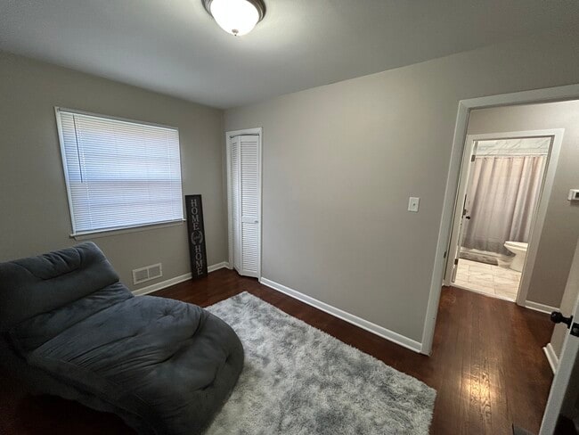 Building Photo - 7719 W Villard Ave