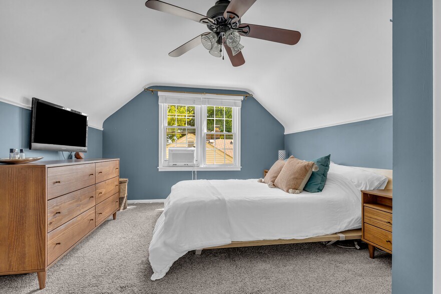 Building Photo - 3711 Normandy Rd