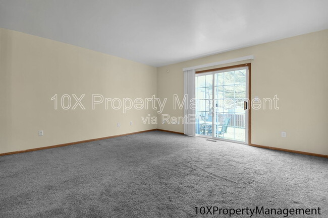 Building Photo - 171 Glenkirk Dr