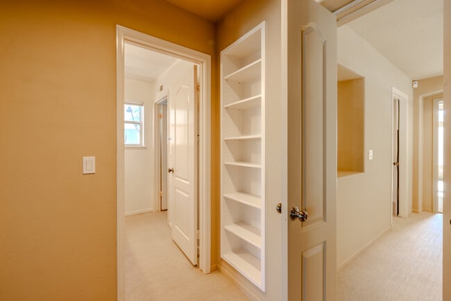 Building Photo - 11671 Boulton Ave