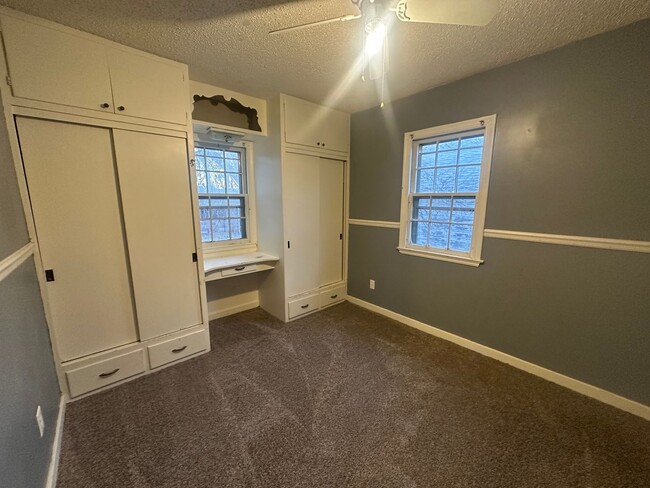 Building Photo - Two bedroom, One and half bathroom house, with additional living room, and bonus room!