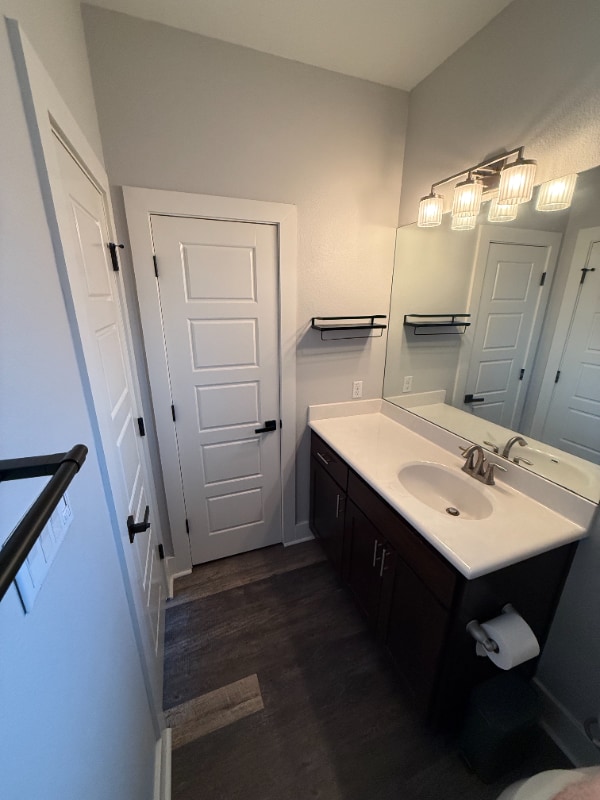 Building Photo - 1500 Lorraine Loop