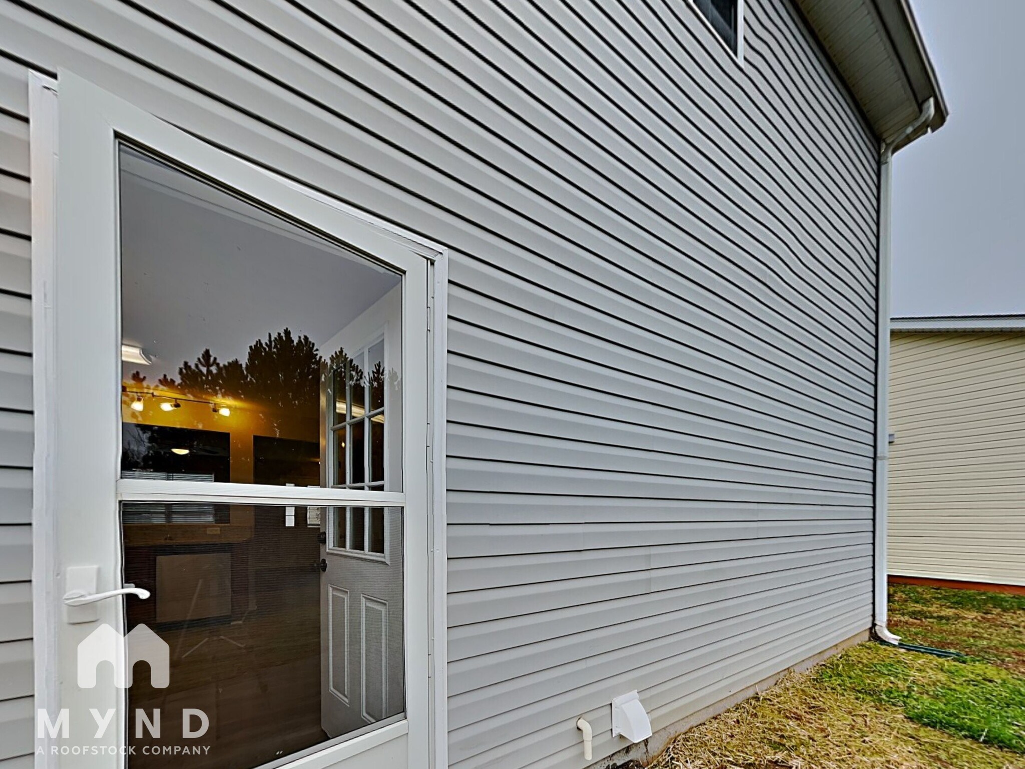Building Photo - 4132 Broadstairs Dr SW