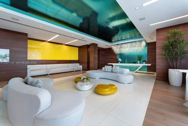 Building Photo - 300 Sunny Isles Blvd