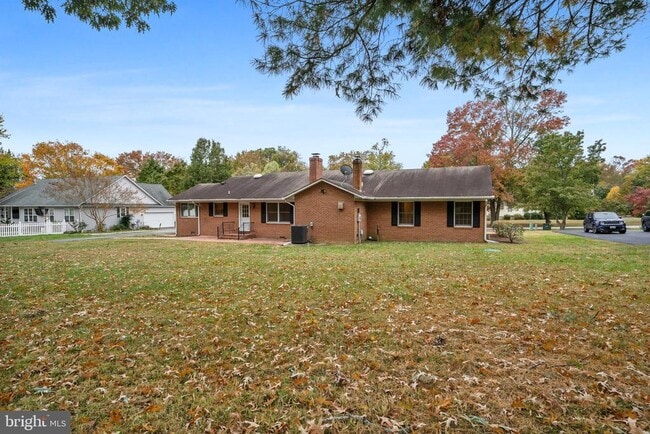 Building Photo - 21692 Potomac View Dr