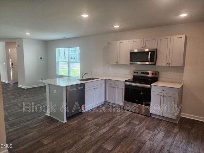 Building Photo - 8640 Brixton Shay Dr