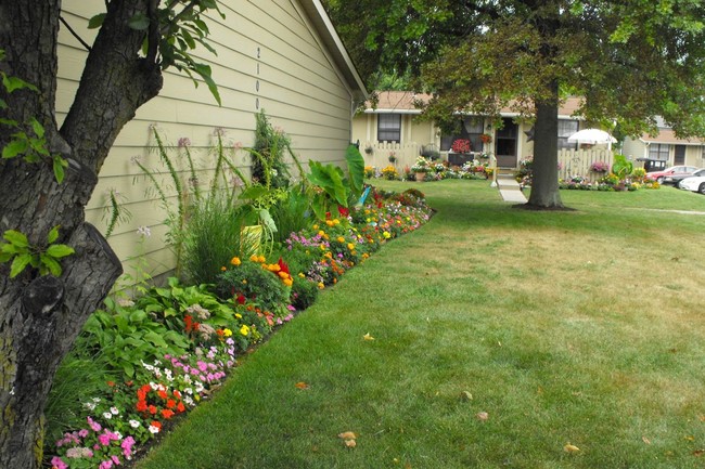 Flowers, Flowers - Hawthorne Apartments