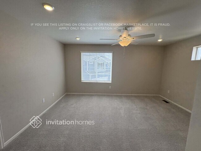 Building Photo - 3377 Streamwood Dr