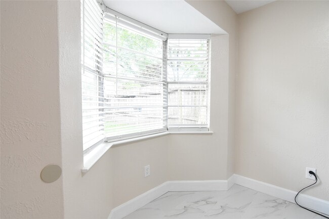 Building Photo - 13710 Ella Lee Ln