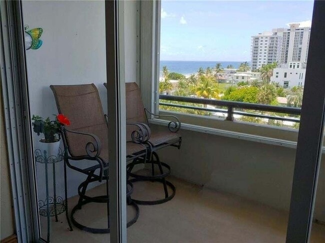 Building Photo - 401 Briny Ave