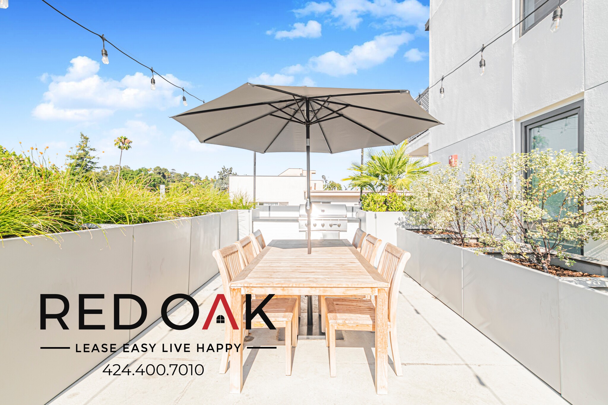 Building Photo - 1860 N Western Ave