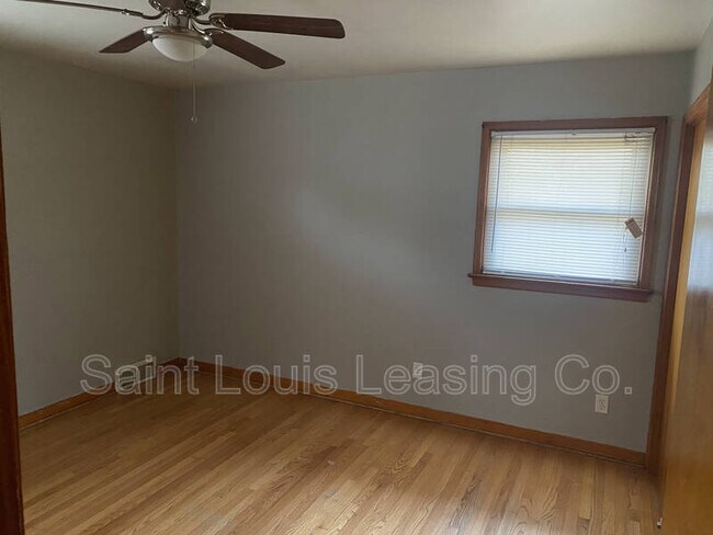 Building Photo - 50 St Edward Ln
