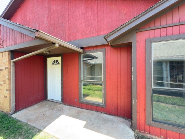 Primary Photo - 1109 Dustin Dr