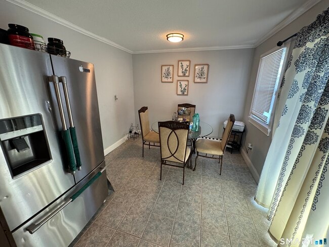 Building Photo - 62 Brookfield Rd