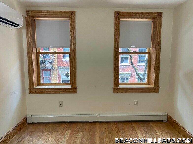 Building Photo - 46 Garden St