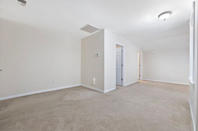 Building Photo - 414 Carriage Lake Dr