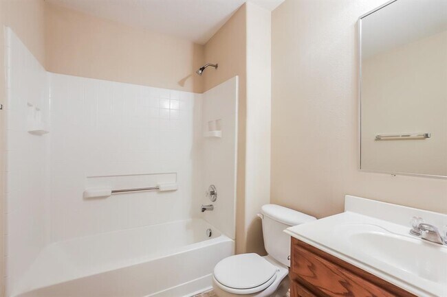 Building Photo - 8822 Clearbourne Ln