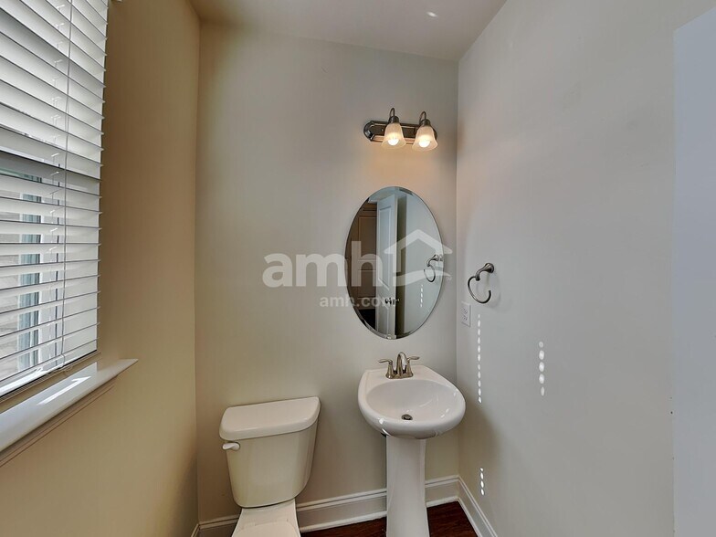 Building Photo - 2339 Campbell Cove Court