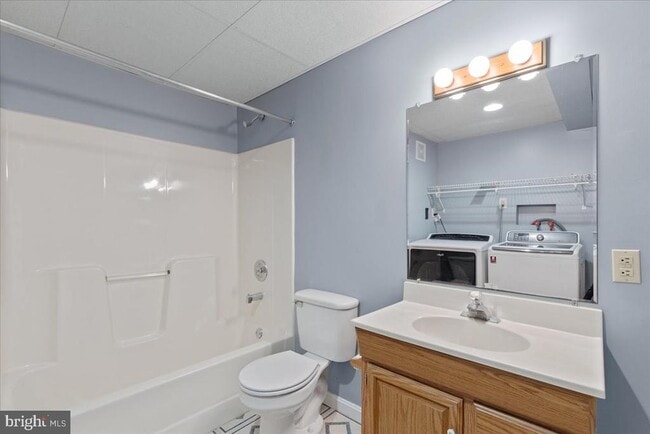 Building Photo - 710 Miriam Ln