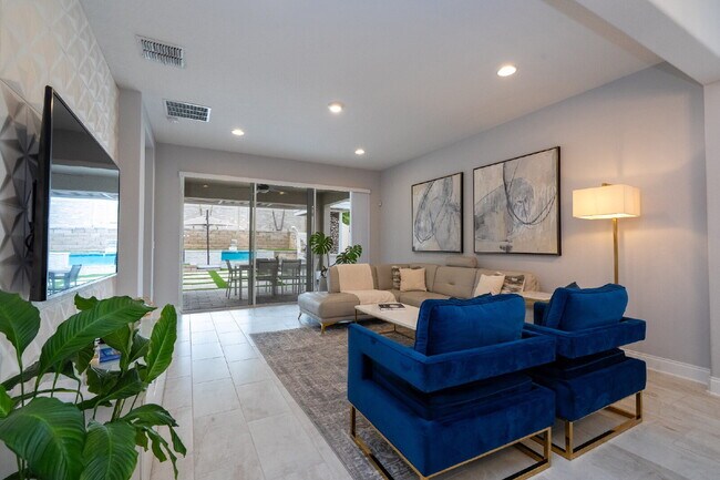 Building Photo - "Spacious 4-Bedroom Retreat with 3 Full Baths in Winter Garden's Serene Sanctuary"