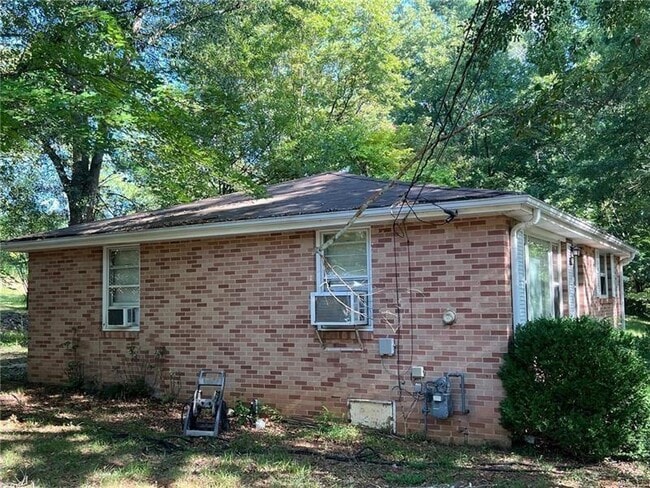 Building Photo - 3743 Jiles Rd