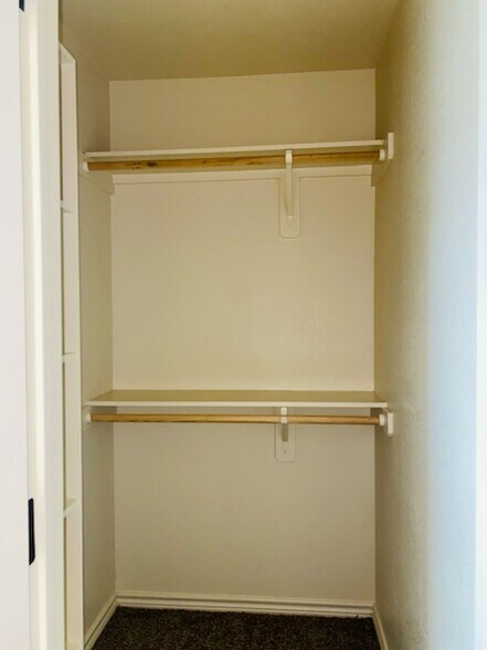 Building Photo - 5909 Cactus Flower Ln