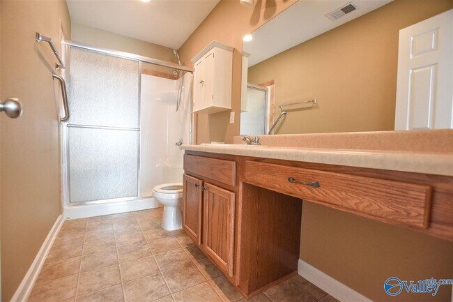 Building Photo - 15395 Mill Valley Dr