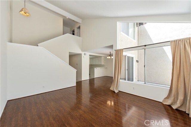 Building Photo - 105 Stanford Ct