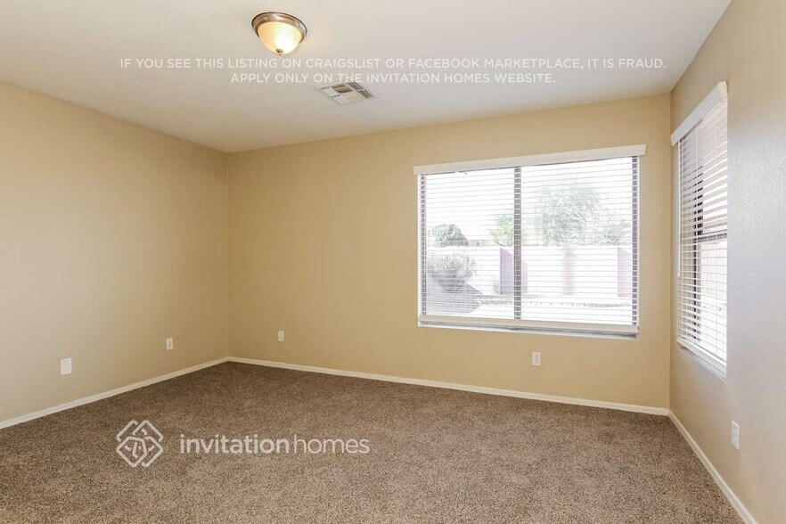 Building Photo - 16584 N 162nd Ln