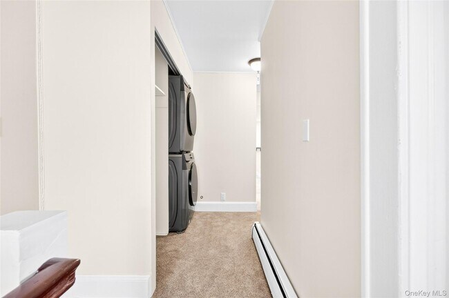 Building Photo - 98 S Main St