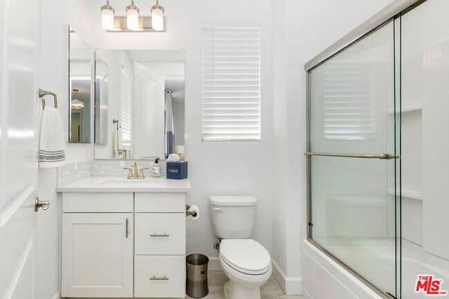 Building Photo - 24407 Clear Creek Pl