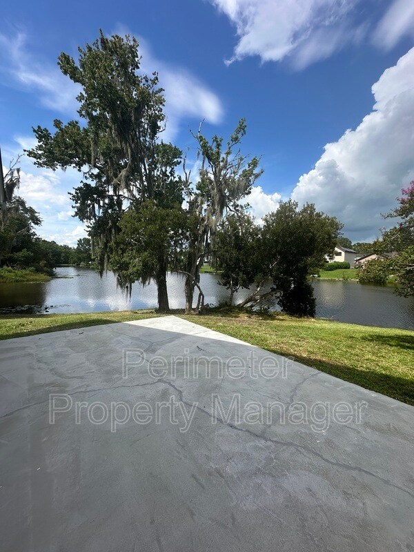 Building Photo - 2867 Lantana Lakes Dr W