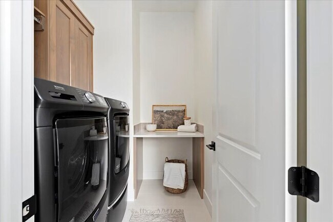 Building Photo - Brand new home stunning Valor Estates in Kuna