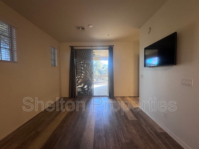 Building Photo - 29128 N 22nd Ave